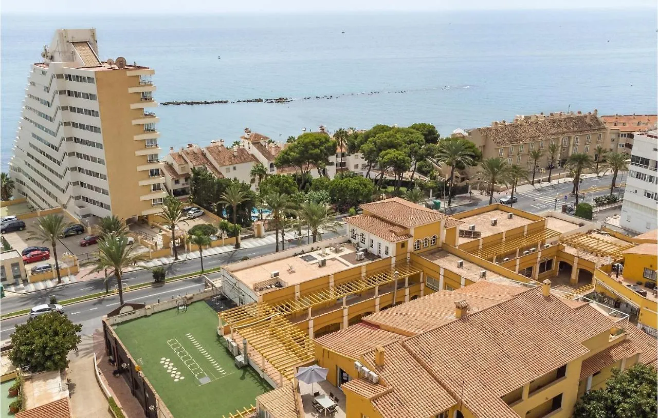 Cozy Apartment In Benalmadena Costa With Kitchen 0*,