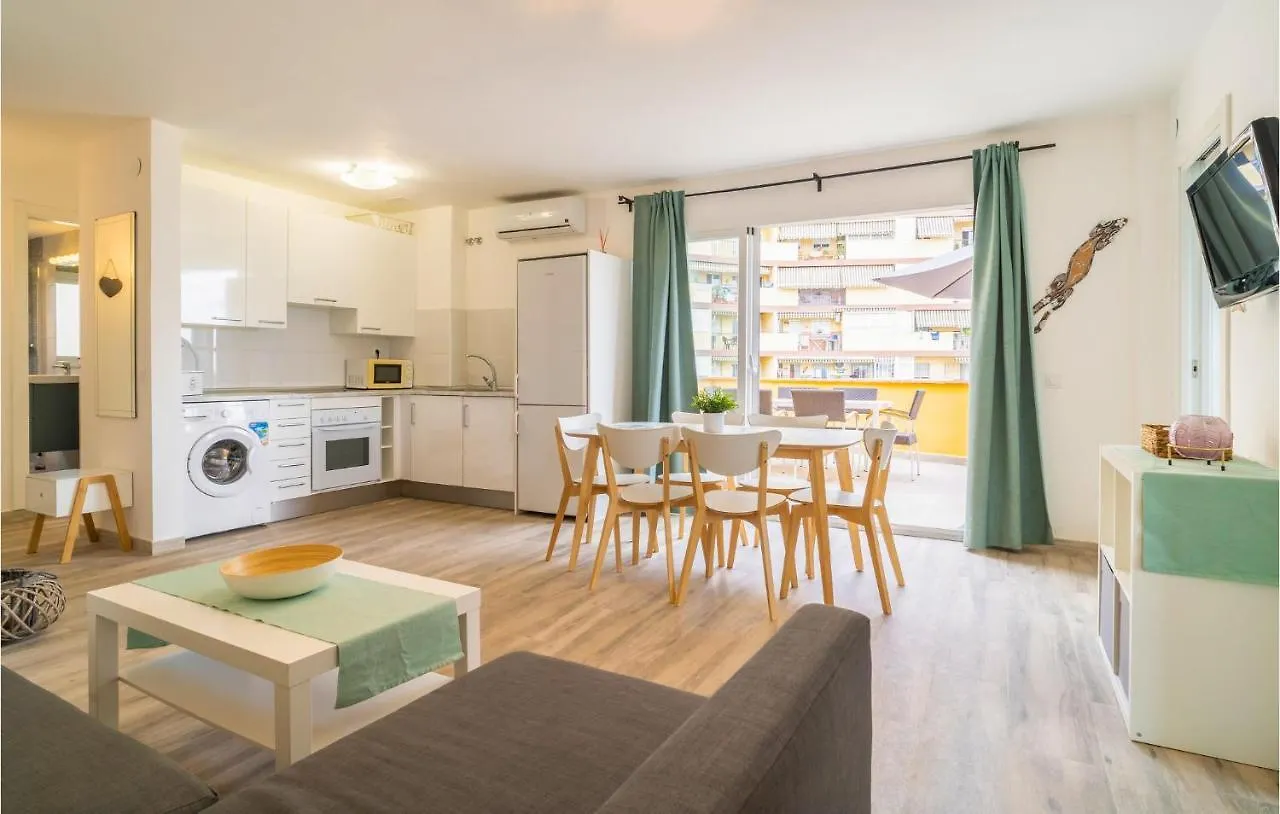 Cozy Apartment In Benalmadena Costa With Kitchen